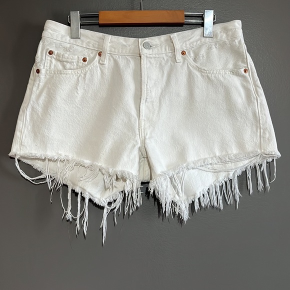 Levi’s Premium 501 Cut Off Denim Jean Shorts - Picture 14 of 16